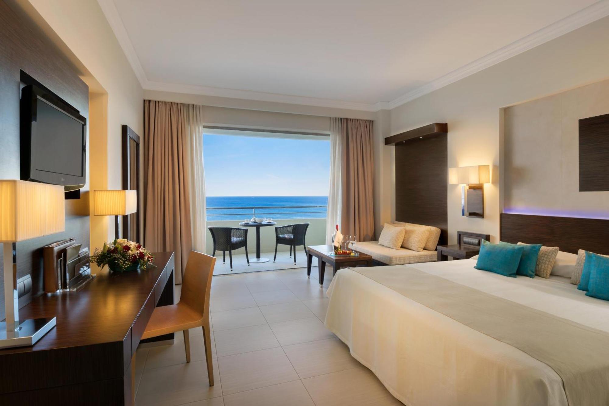 Deluxe Room with Sea View,1580153347:JPEG